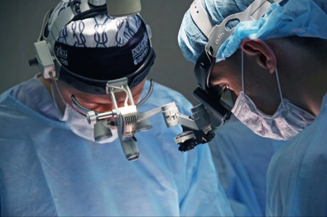 Устранение дефектов и деформации тканей головы и шеи, реконструктивная микрохирургия